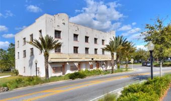 206 PILAKLAKAHA Ave, Auburndale, FL 33823