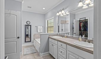301 Kitty Hawk Cir, Brandon, MS 39047