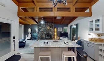 12 Branston Cir, Bella Vista, AR 72714