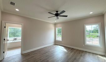 2702 Thomas St, Adel, GA 31620