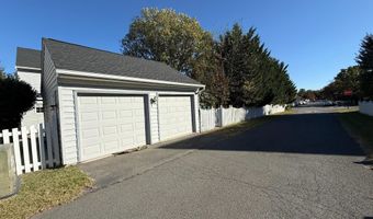 20453 CHARTER OAK Dr, Ashburn, VA 20147