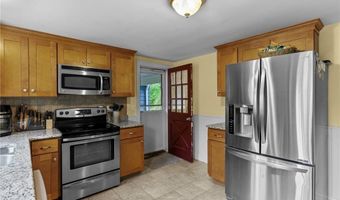 223 Chopmist Hill Rd, Glocester, RI 02814