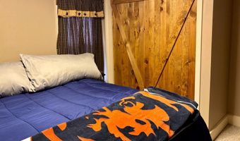 290 WOODS Rd, Abbottstown, PA 17301