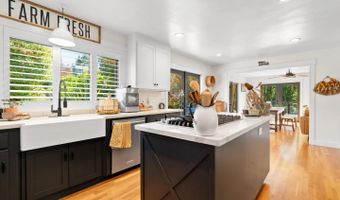 995 Old Farm Ln, Aptos, CA 95003
