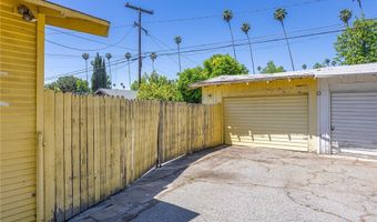 911 N Dos Robles Pl, Alhambra, CA 91801