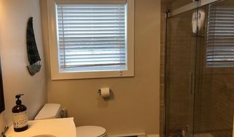 71 Crosspatch Rd, Charlestown, RI 02813