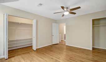3364 S WAKEFIELD St #A, Arlington, VA 22206