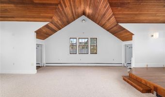 28 John St, Newport, RI 02840