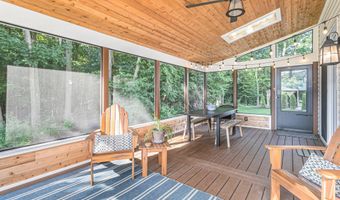 6217 S Trailwoods Dr, Ann Arbor, MI 48103