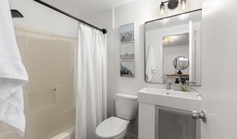 908 G St 13, San Diego, CA 92101