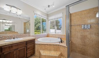 16550 Bamboo Ct, Anderson, CA 96007