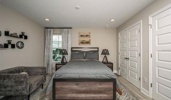 5373 WOLF CREEK Dr, Apollo Beach, FL 33572