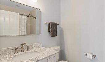12 Bliss Rd, Newport, RI 02840
