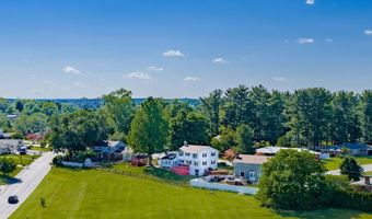 3146 CLUB Dr, Allentown, PA 18103