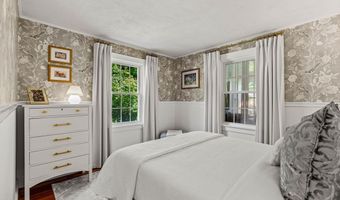 129 Bedford Center Rd, Bedford, NH 03110