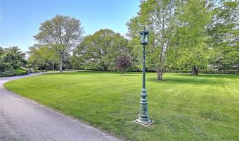 69 Nayatt Rd, Barrington, RI 02806