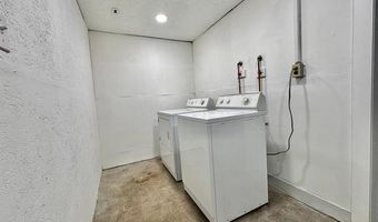 432 Edgewater Dr, Algonac, MI 48001