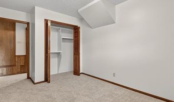 4040 Sheridan Rd, Bartlesville, OK 74006