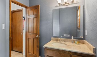 6404 Meadow Hills St NE, Albuquerque, NM 87111
