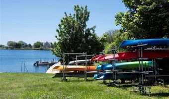 19 Traymore St, Charlestown, RI 02813