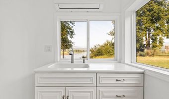 6955 Apple Aly, Bonners Ferry, ID 83805