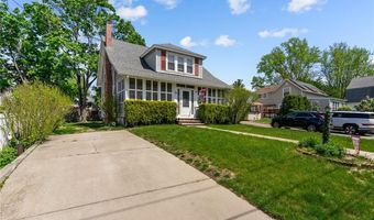 64 Dyer Ave, East Providence, RI 02915