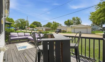 23016 W Lakeview Ave, Antioch, IL 60002
