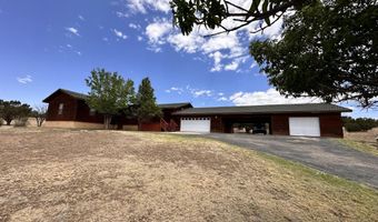 664 Mt. Capitan Rd, Capitan, NM 88316