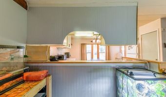 205 N C St, Albion, WA 99125