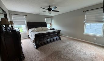 987 Hawkin Ln, Aurora, OH 44202