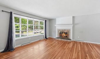218 Blackstone St, Bellingham, MA 02019
