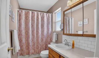 2915 Chasewood Dr, Ammon, ID 83406