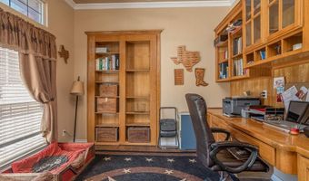 1701 W Lake Shore Dr, Alvarado, TX 76009