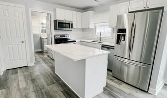 6 COURTSIDE Ln, Ashland, VA 23005
