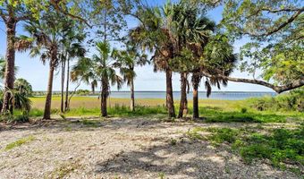 2536 Cr 30-a, Apalachicola, FL 32320