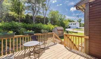 1 Lee Ann Dr, Johnston, RI 02919