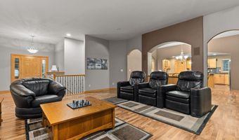 4013 E BENVALLEY Dr, Appleton, WI 54913