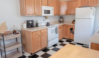 301 ADAMS St B, Annapolis, MD 21403