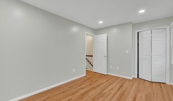 817 NE Wayne Ave 17, Abingdon, VA 24210