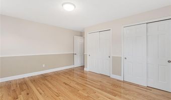 475 Red Chimney Dr, Warwick, RI 02886