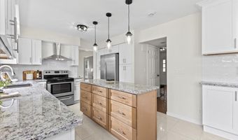 3600 Windemere Dr, Ann Arbor, MI 48105