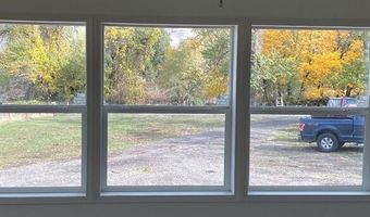 420 Reiten Dr, Ashland, OR 97520