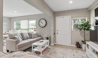 325 SARGO Rd, Atlantic Beach, FL 32233