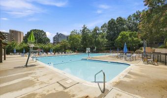 5500 HOLMES RUN Pkwy 512, Alexandria, VA 22304