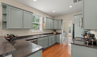 6 White Pond Blvd, Beaufort, SC 29902