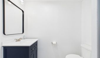 34 Beach Plum Rd, Narragansett, RI 02882
