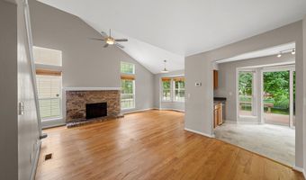 3077 Turnberry Ln, Ann Arbor, MI 48108