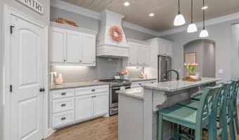 408 Halifax Cir, Benton, LA 71006