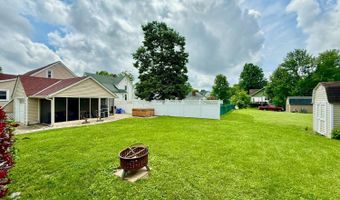 505 Edgewood Dr, Batesville, IN 47006