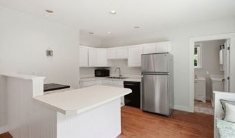 207 Dodge St, Beverly, MA 01915